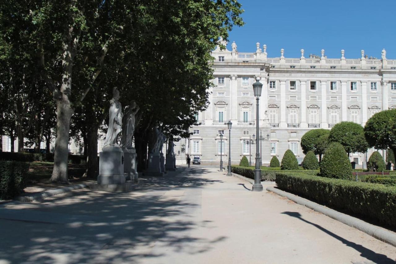 Urbantec Realty - Palacio Real - Opera Madrid Exterior photo
